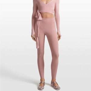 Nikeskims V-LINE STIRRUP LEGGING XS